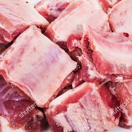 

SPARE PORK RIBS IGA MURNI BAKUT BABI BALI POTONG 5 CM ADA TULANG MUDA