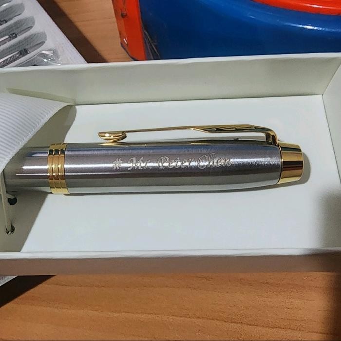 

PULPEN PARKER ORIGINAL IM BRUSHED METAL ROLLER BALL GT DENGAN GRATIS NAMA UKIR - STATIONERY