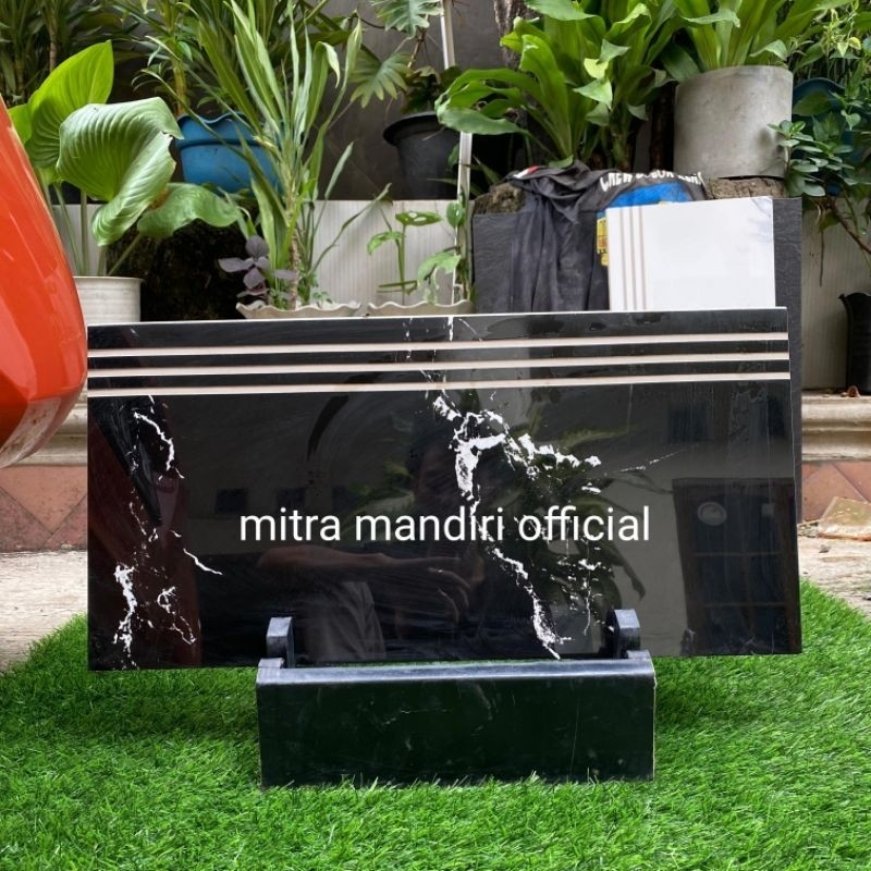 Granite tangga pijakan 30x60 Arcelio black