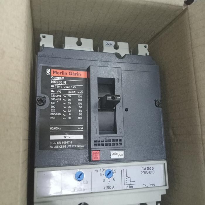 Mccb Merlin Gerin Ns250N 3Phase 200/250A