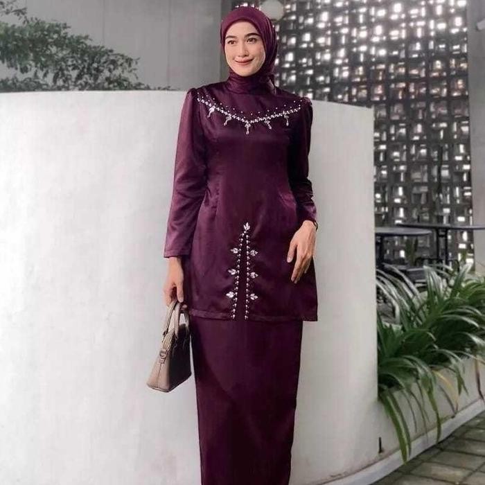 Ready Jumbo - Fayra Oneset Satin Press Body Baju Kurung Melayu Malaysia Kebaya Wisuda Modern Dress