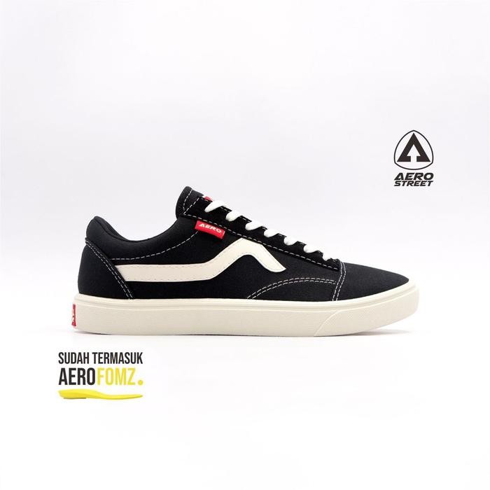 Sepatu Olahraga/Sepatu Aerostreet - Massive Hitam/Putih - GRATIS FOMZ