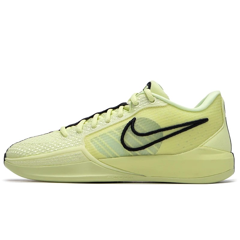 NIKE Women's Sabrina 1 Basketball Active Basketball Shoes