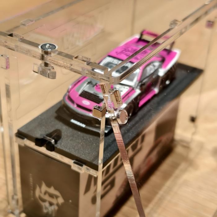 ni GT Akrilik diecast display box 1/64