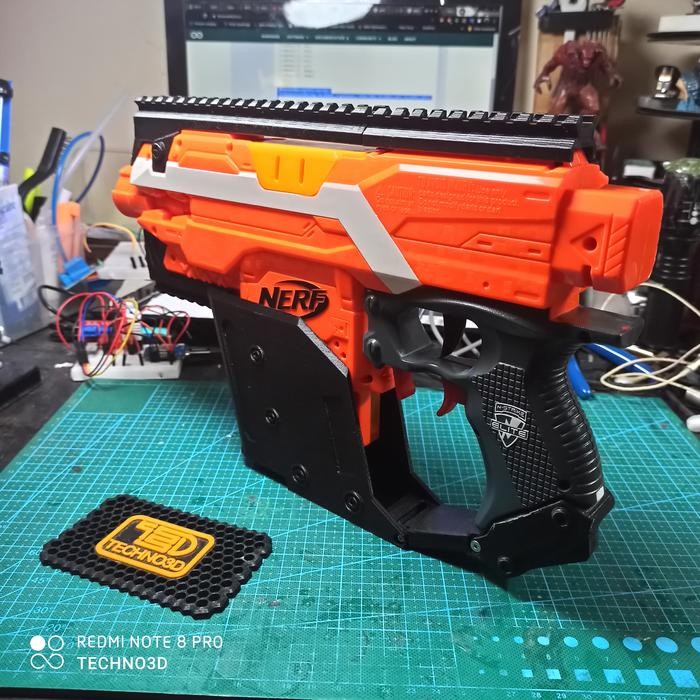 Magwell - Front grip - Kriss Vector - NERF Stryfe