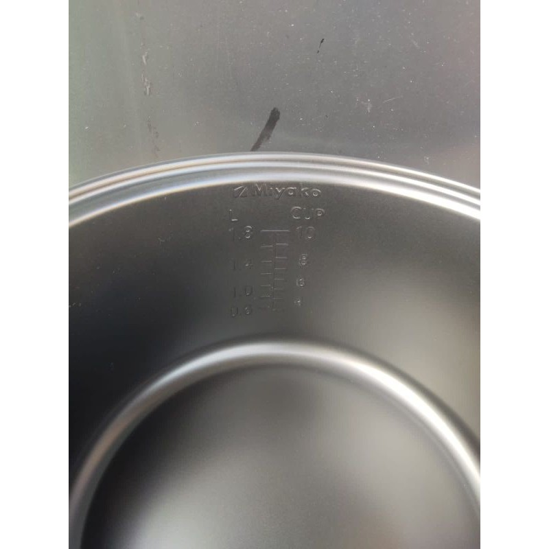 Miyako 1,8 Liter Original Panci Magic Com