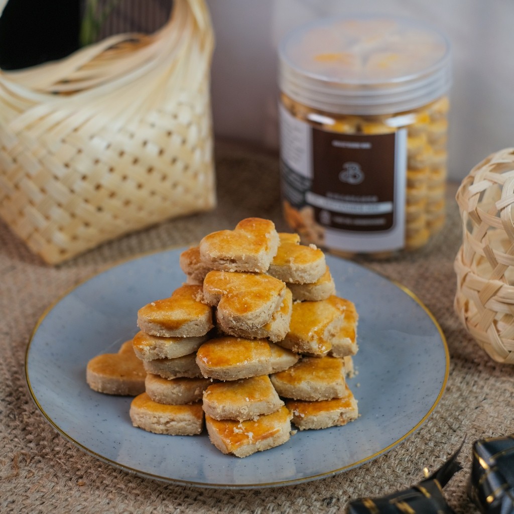 

Kue Kacang Jadul Enak Lembut Bibasnacks ( Gratis kue sagu / semprit kemasan Pouch )