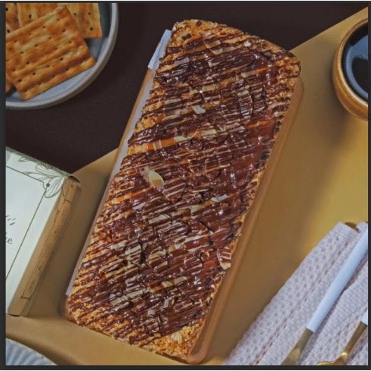 

Bogor Raincake - Kirana Almond Caramelo