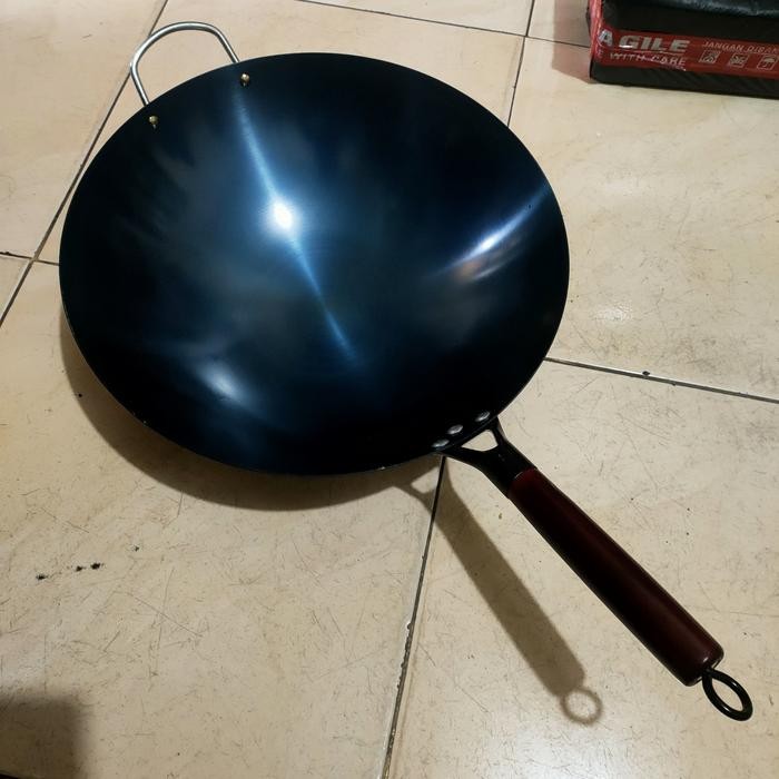 wok/wajan/kuali/penggorengan baja chinese food gagang