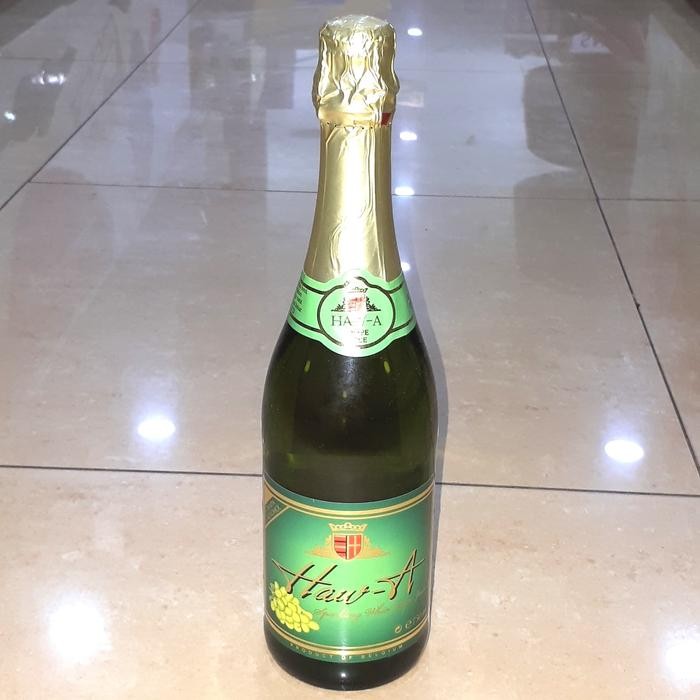 

Tjia Wu - Haw A Grape Carbonated Drink Anggur 750Ml
