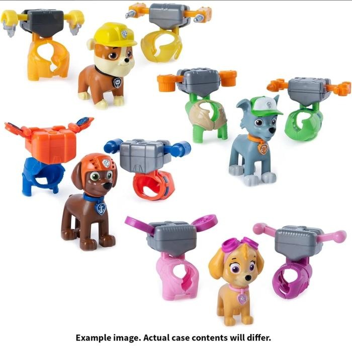 PAW PATROL ACTION PACK PUPS FIGURE WITH 2 CLIP-ON UNIFORMS DRESS UP