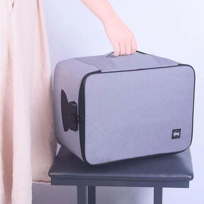 

TAS PENYIMPANAN DOKUMEN FILE 3 LAYER ANTI AIR DENGAN KUNCI PASSWORD KODE 328