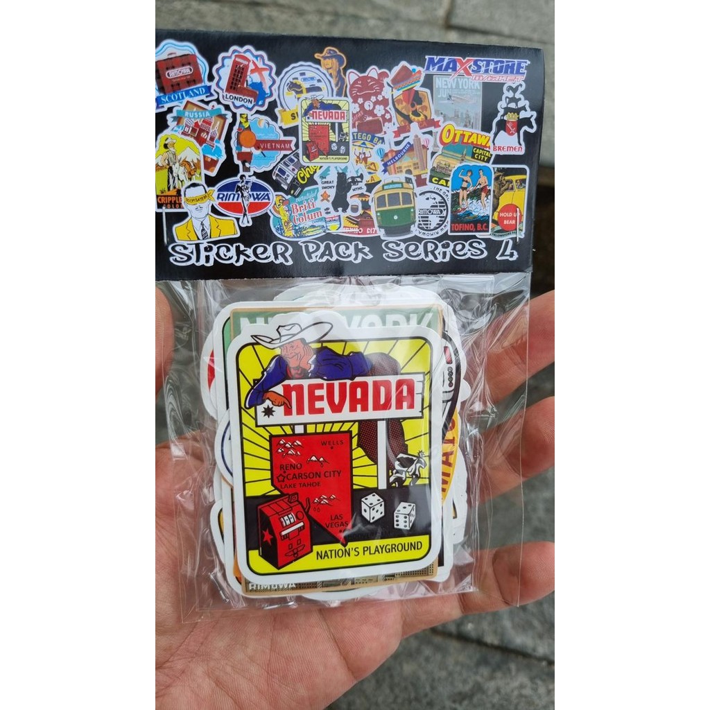 

STICKER BOM / STICKER SKATEBOARD / TRAVEL STICKER