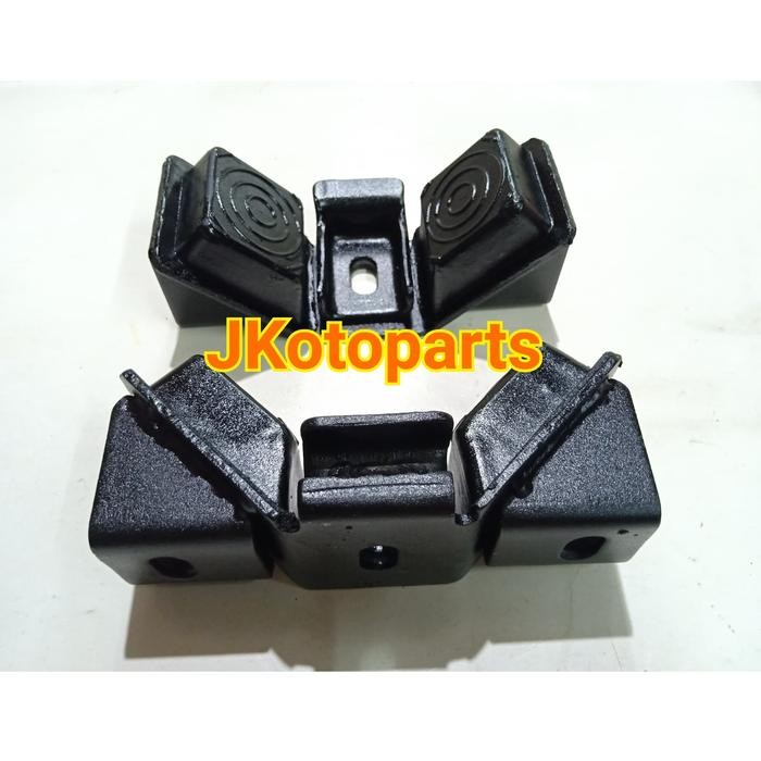 Kabin Mounting Nissan Ck12 / Ck87 / Btx