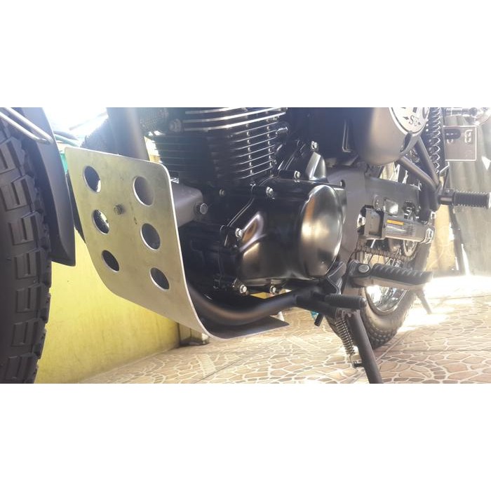 Kawasaki W175 Skidplate Custom - Engine Guard - Mud Guard