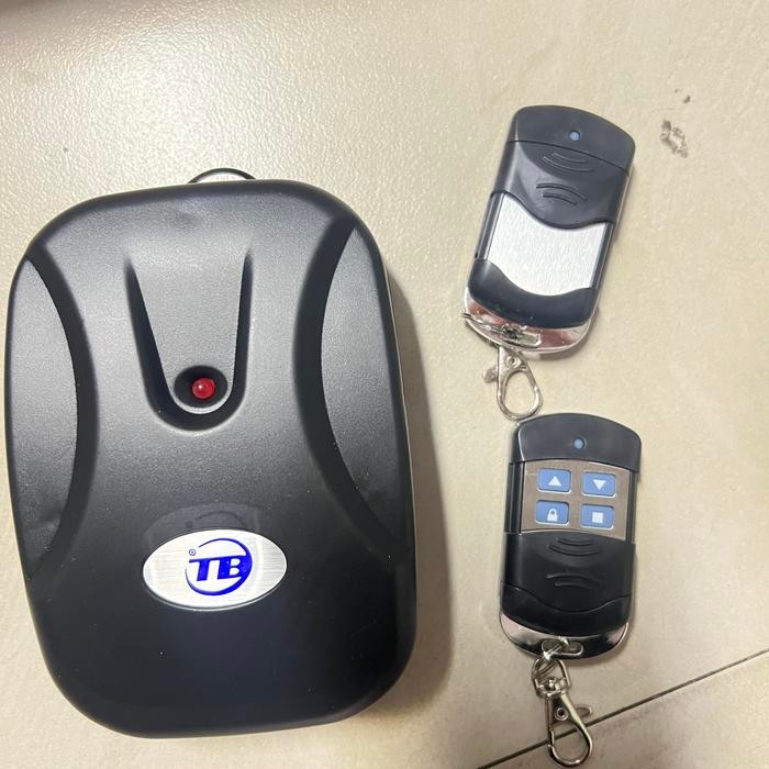 REMOTE CONTROLER ROLLING DOOR WITH RECEIVER