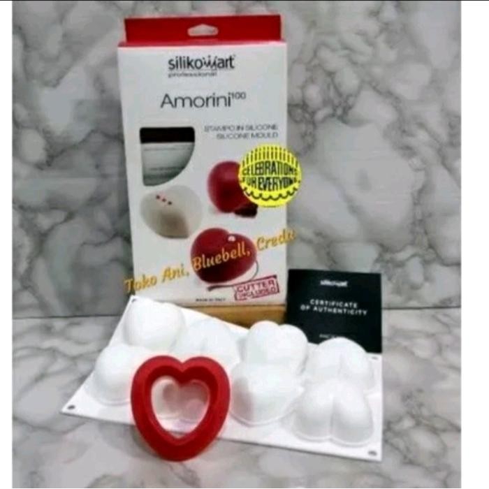 

Silikomart Silicone Mold / Cetakan Silicone : Amorini 100 Ml Plus Plastic Cutter 6.3X6.5 Cm H 3.9 Cm