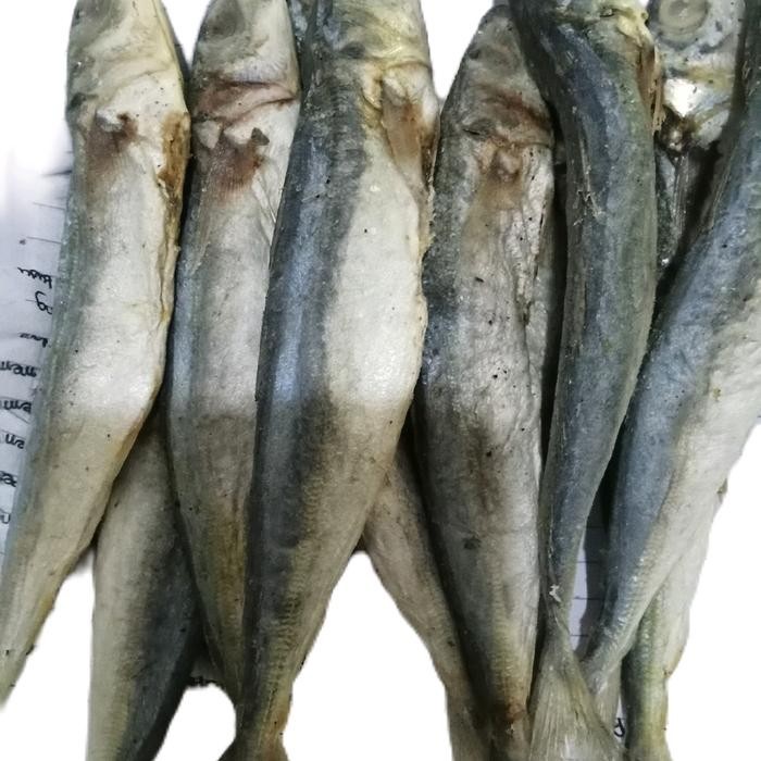 

New ikan asin layang ../ klotok13 ekor. satu kg