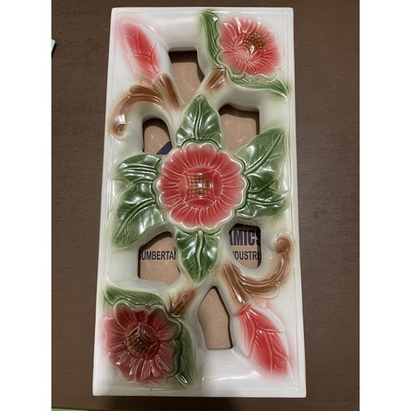 Flashshow Roster / Loster Keramik Trisensa / Lubang Angin 20x40 cm Motif Ukir Bunga