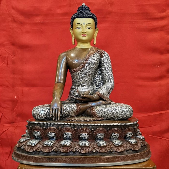 42Cm Handmade Sakyamuni Buddha Buatan Nepal