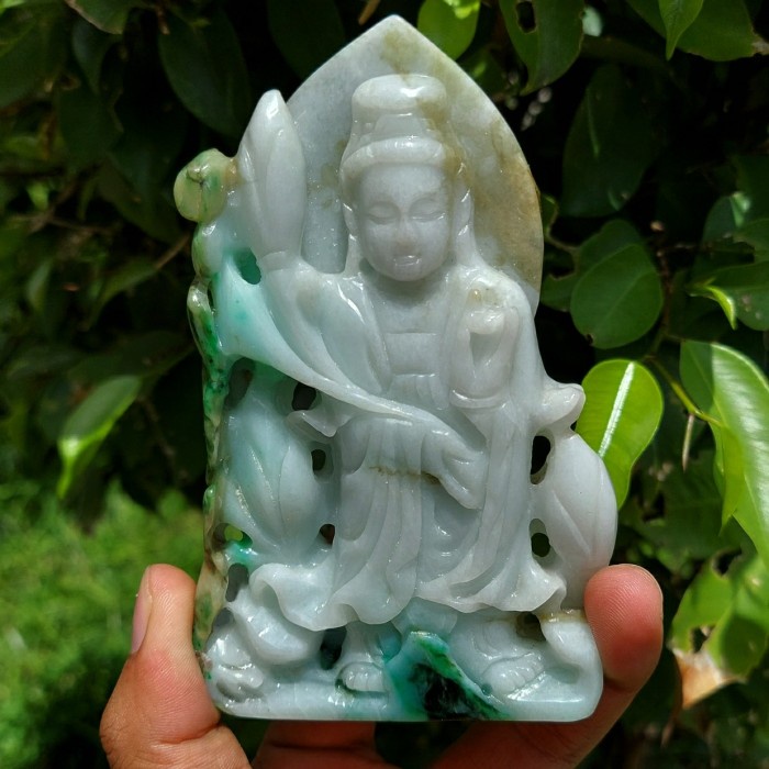 Natural Jadeit Jade Type A Dewi Guan Im / Kwan Im / Kuan In