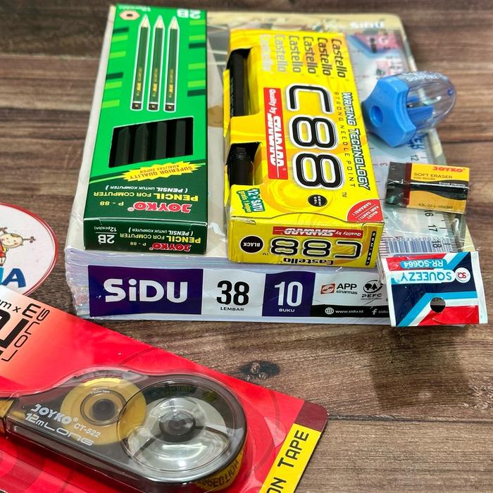 

Paket Alat Tulis Sidu 7 In 1 Dengan Buku Tulis, Pensil, Pulpen, Rautan, Penggaris, Penghapus, Dan