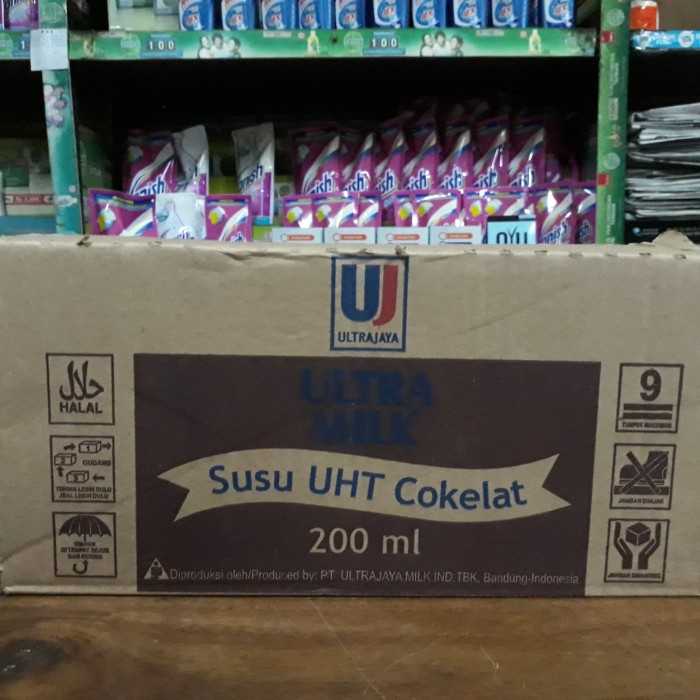 

Susu ultra UHT cokelat 200 ml 1 dus