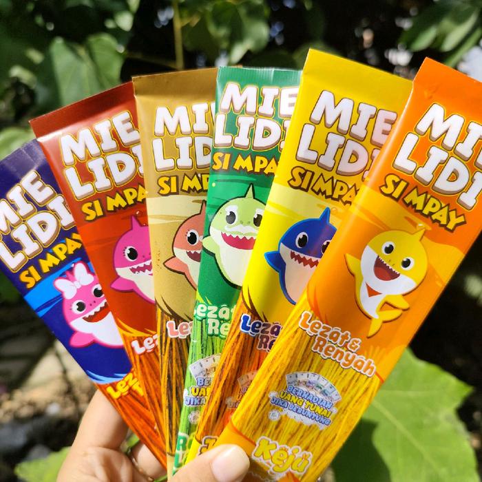 

NeW Mie lidi terlaris isi 50 pcs mix rasa paket hemat Snack Cemilan