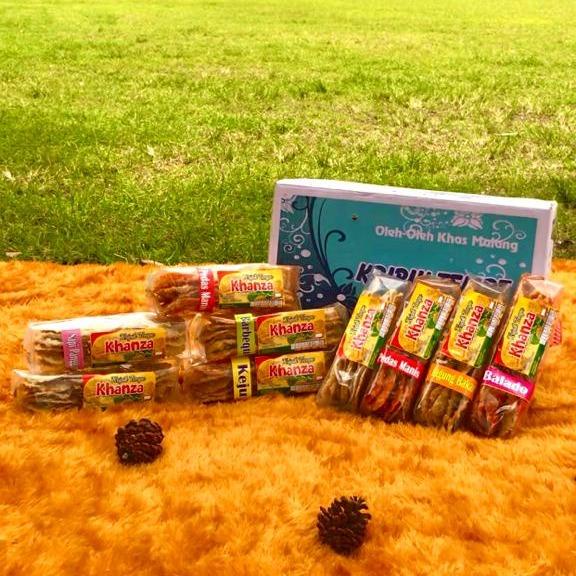 

Wdo - Paket Kripik Tempe 60 Ribuan Isi 9 Pcs Varian Rasa Free Totebag Oleh-Oleh Camilan Pedas