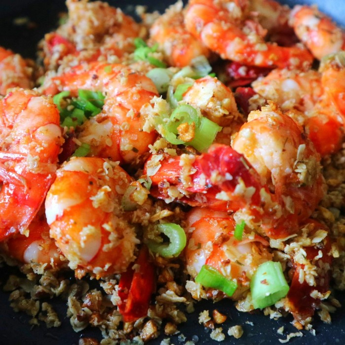 

minced garlic baceman bawang putih cincang