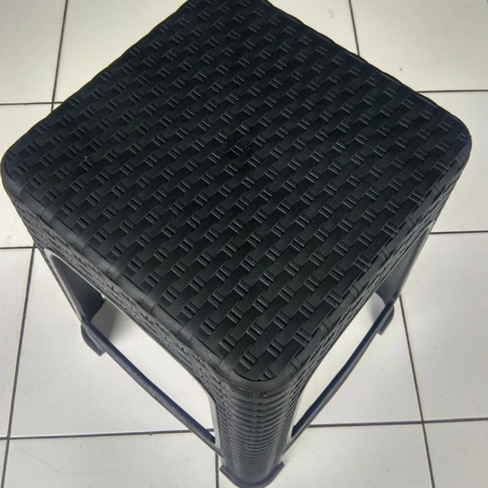 KURSI BASO ROTAN HITAM/KURSI PLASTIK HITAM/BANGKU BAKSO PLASTIK HITAM :)