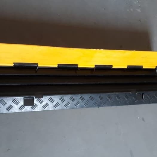 Cable Protector 3 Line - Pelindung Kabel 3 Jalur