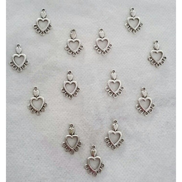 

monggo] Metal Charm Love Silver / Liontin Bentuk Hati Silver