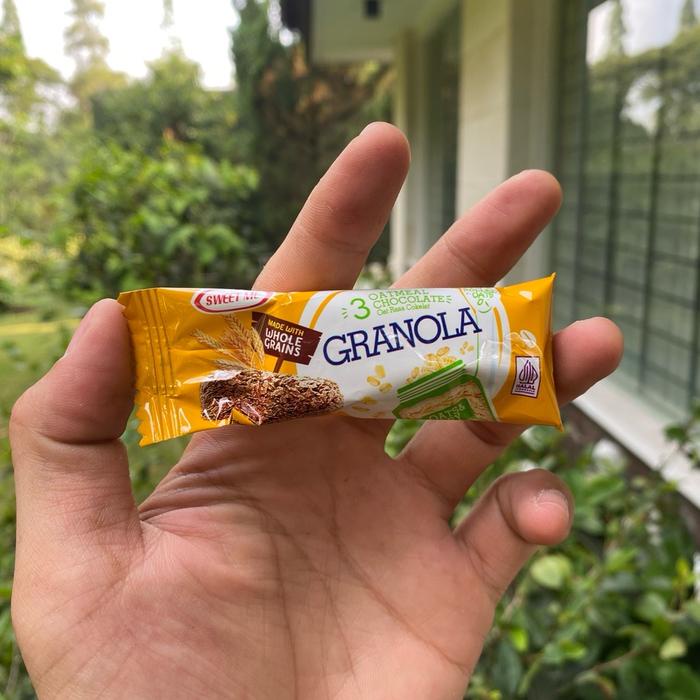

Sweet Granola OAT 1 box isi 60 pcs OAT Oatmeal Diet Sereal