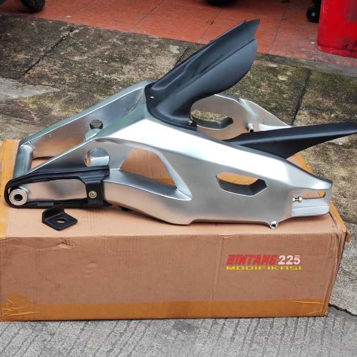 swing arm R15 V3 R15 V4 custom model R1M