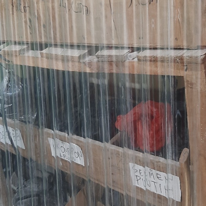 BahanBangunan- Fiber Asbes Bening Tebal