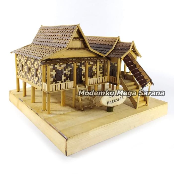 Diskon Miniatur Rumah Adat Makassar Balla Lompoa Dari Bambu 15X15 Cm Packing Aman