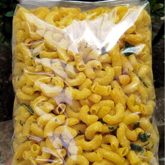 

1 Kg Makaroni Dapat Dua Rasa Original & Pedas Sambal Ijo Jeruk Nipis Cemilan Snack Food Kerang