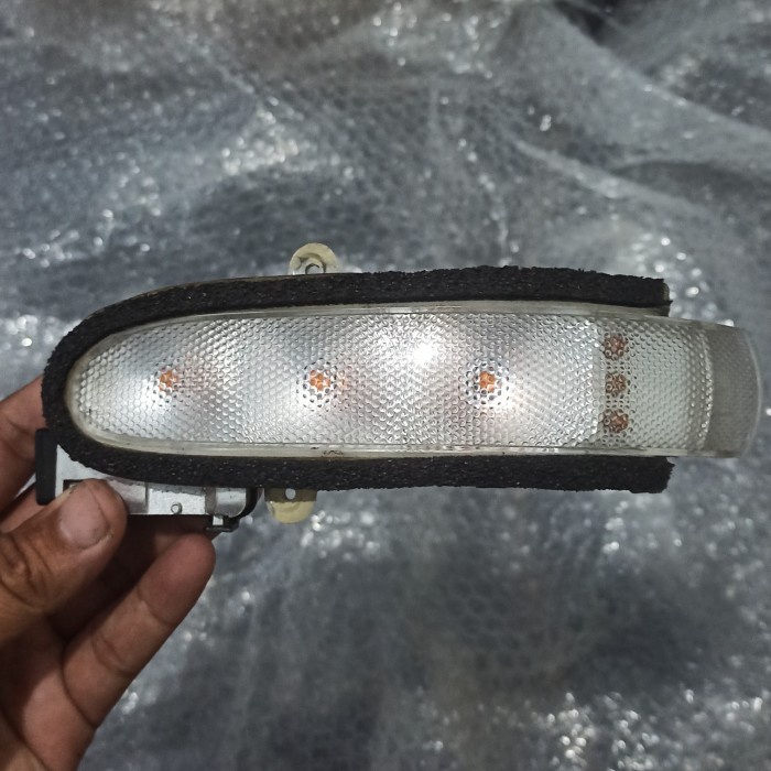 lampu sen spion mercy W203 original