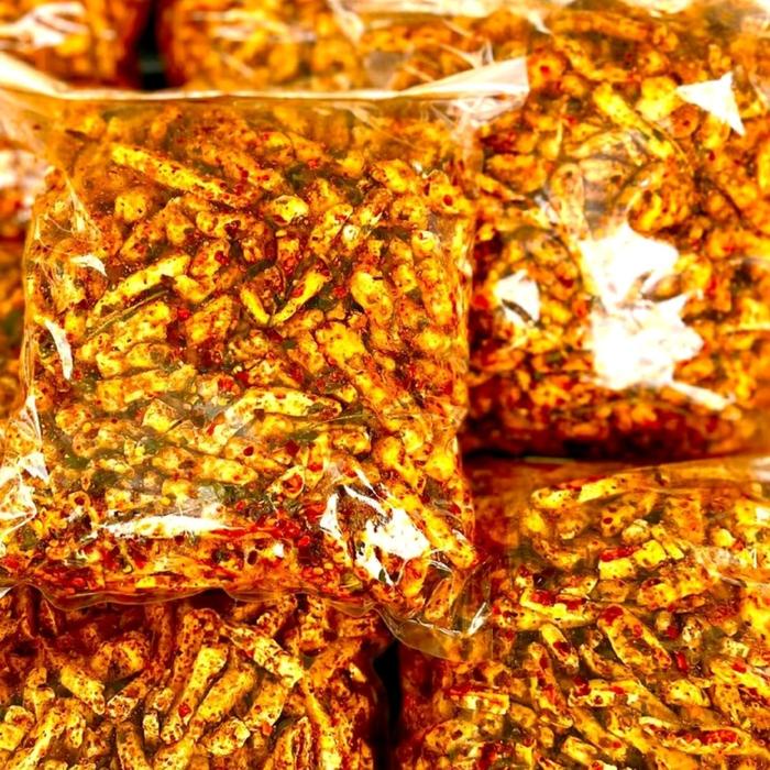 

BELI 1 GRATIS 2!! BASRENG DAUN JERUK PEDAS GURIH 200gr+40gr 2pcs Bonus / paket hemat basreng /