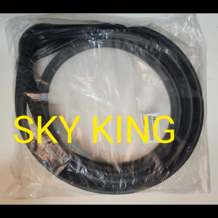 Karet Kaca Pintu Bagasi Belakang Land Cruiser LC VX 80 VX80 LC80