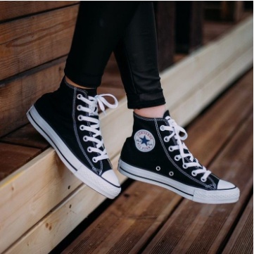 Terbaru Sepatu Converse All Star High Classic Black White - Sepatu Converse Pria Wanita Nb Sekolah