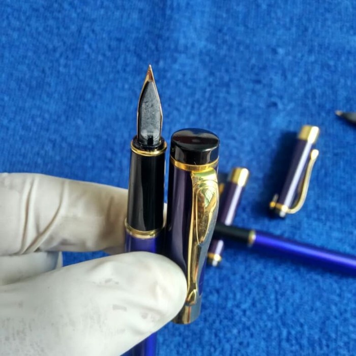 

FOUNTAIN PEN 021BLUE.PENA TINTA ISI NIB M.GOLD
