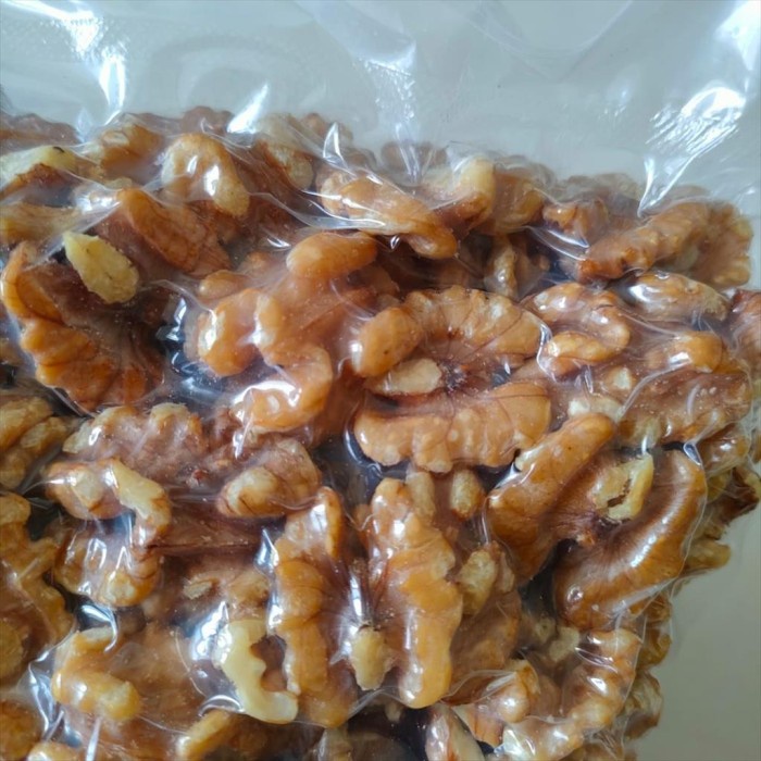 

JH8 Natural Raw Walnut ( Kacang ) 250 gr