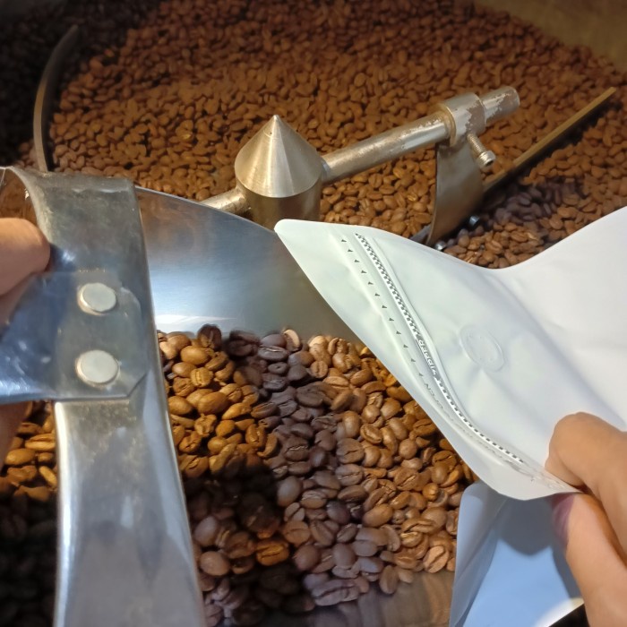

JH8 NAGAYA FULL ARABIKA BALI KOMERSIL ROASTED BIJI BUBUK KOPI MURAH 1KG