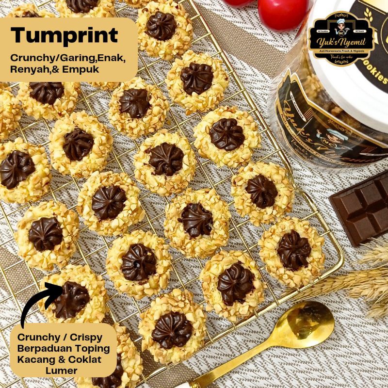 

HJ COOKIES TUMPRINT HALAL BERPADUAN KACANG & COKLAT HOMEMADE 300 GR