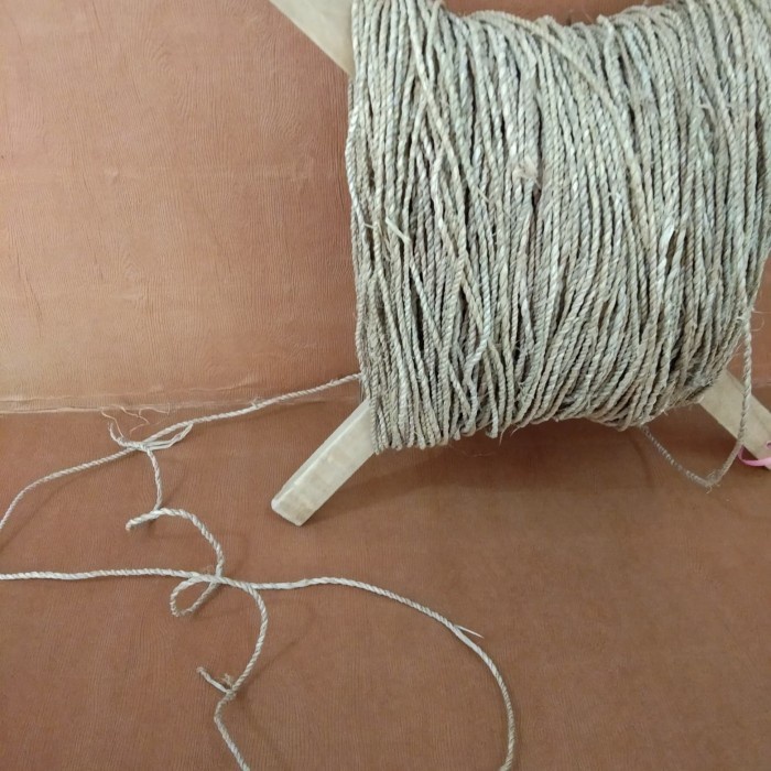 

(Good) Tali Akar Meteran 2 mm Bahan Kerajinan