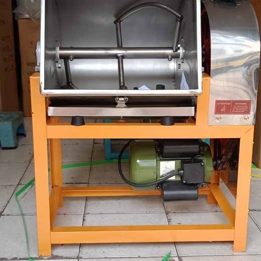 MESIN PENGADUK ADONAN TEPUNG SEPERTI MIE, CILOK, DIMSUM,KUE HORIZONTAL