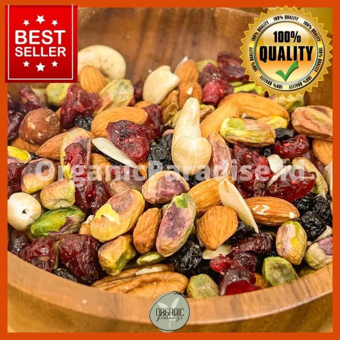

Trail Mix Nut OrganicPlease 500 gram / Snack Kacang Mix Nut Organic Please 500 gram Organic Paradise