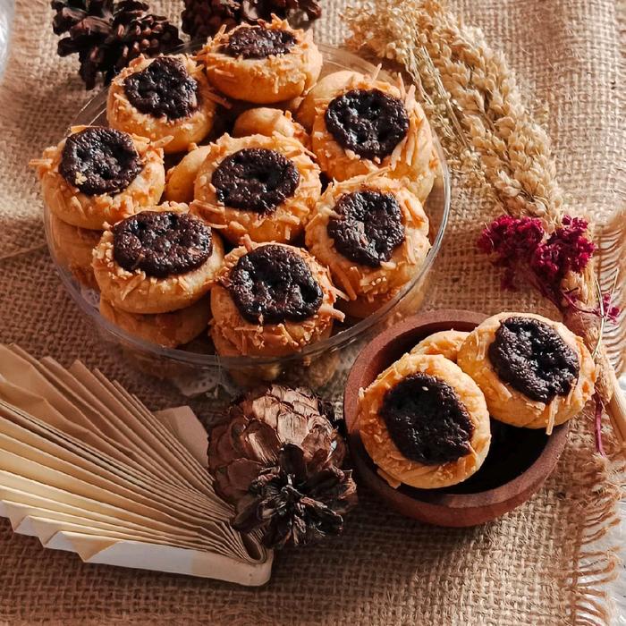 

terbaru !!! thumbprint choco crunchy toples 500gr ready